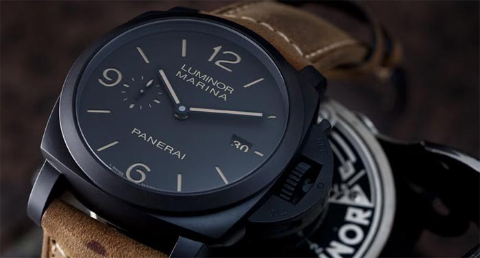 Panerai Luminor Composite PAM 386: мужские часы в керамическом корпусе